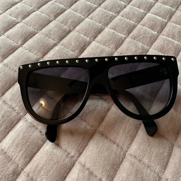 Like New Celine Paris studded sunglasses - Picture 3 of 11